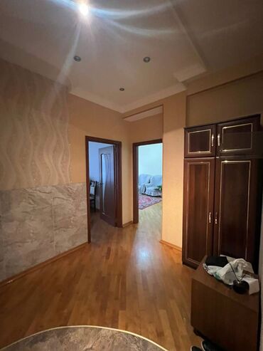 Uzunmüddətli kirayə mənzillər: Xətai Rayonu Xətai Metrosu Ağa Center 2 otaq. Mərtəbə - 16/2 Otaq — 9