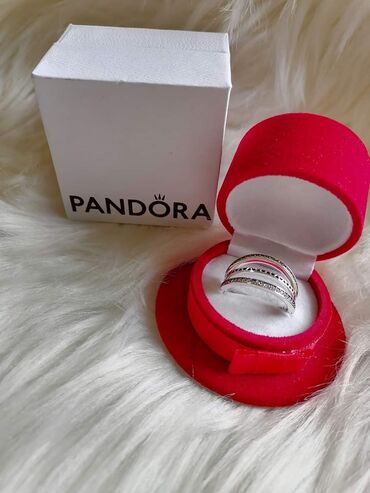 Prstenje: Pandora prsten Veličina 7 i 8 Cena:2100din Dobija se sa pandora — 8