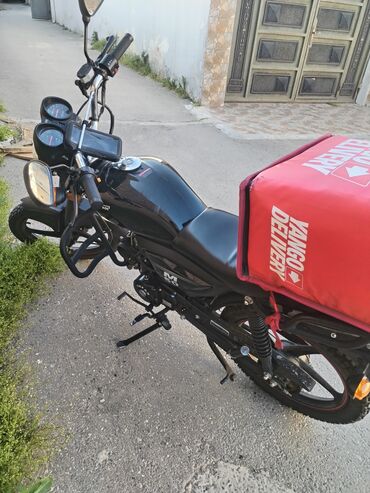 мото: 50 sm3, 80 km