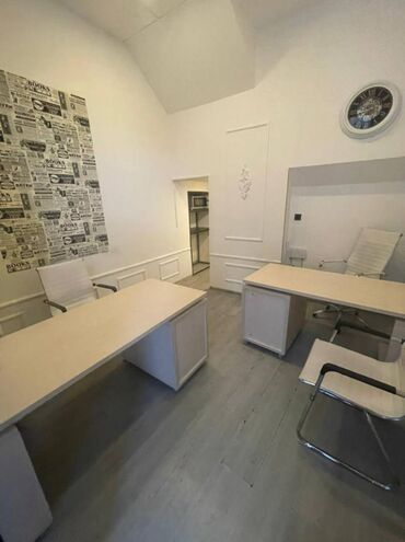 Ofislər: Tarqovuda ofis kirayə verilir.ofis tam əşyalı verilir. 35 kv. 2 otaq — 5