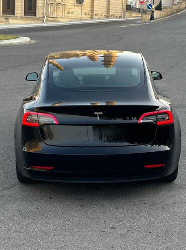 Tesla: Tesla Model 3 – tam elektrikli sedan Xüsusiyyətlər və dizayn: - Gözəl — 4