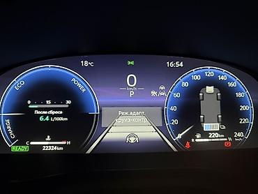 Транспорт: Toyota Camry: 2025 г., 2.5 л, Вариатор, Гибрид, Седан — 10