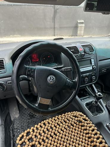 на жетту: Volkswagen Jetta: 2008 г., 1.6 л, Кол менен иштөөчү, Бензин, Седан — 4