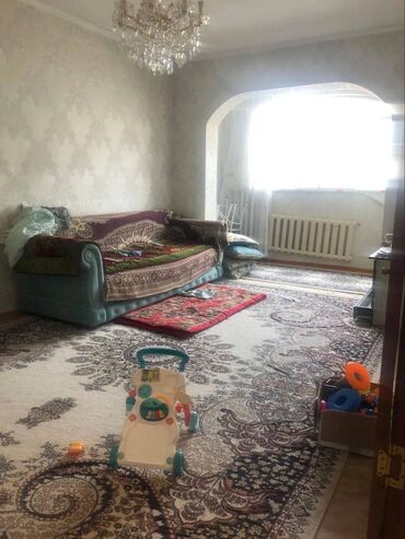 продам 3 х ком кв в мкр: 3 комнаты, 90 м², 106 серия улучшенная, 8 этаж, Косметический ремонт