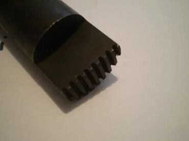mio standard kombinirka cena: Strugarski nož za trapezni navoj – levi, korak x mm 🔩 Specijalni