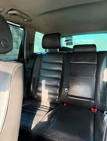 range rober: Volkswagen Touareg: 2004 г., 4.2 л, Автомат, Бензин, Кроссовер — 5