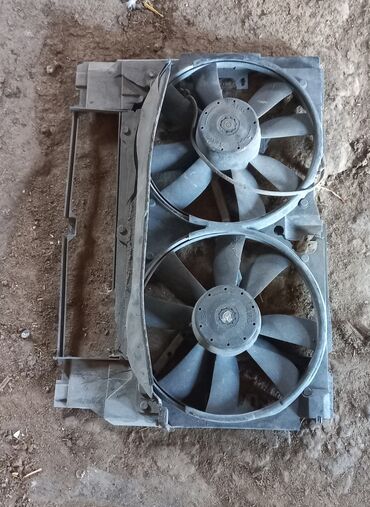 4 tekerli motor: 1)ci şəkil-40azn; 2)15azn; 3)matoruyla birlikdə 30azn; 4)şəkil 30 azn;
