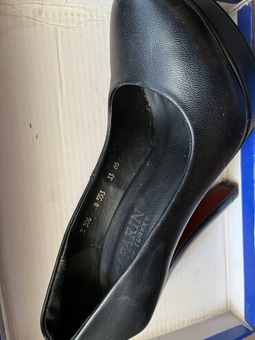 черные каблуки: Туфли 33, цвет - Черный