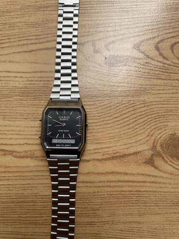 Eynəklər: İşlənmiş, Qol saatı, Casio, rəng - Gümüşü