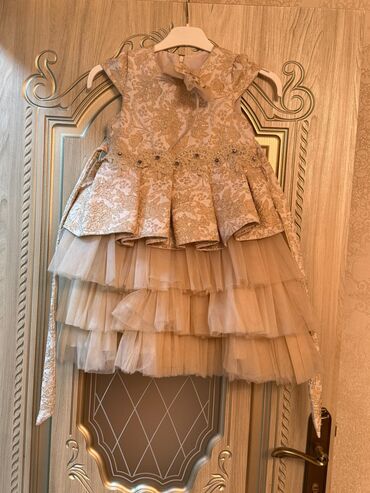 sifon fason 2023: Ziyafət donu, Midi