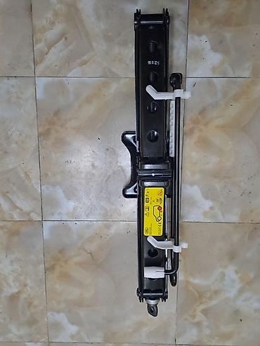 Avtomobil üçün qayçı tipli domkrat - Mexaniki qayçı tipli