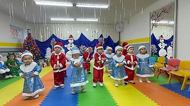 герой: Форма снегурочки и Санты Клауса
Для детей от 2 до 6 лет — 2