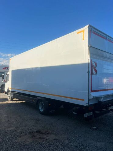 Mercedes-Benz: Mercedes-Benz 230: 4.3 l | 2012 il Sedan — 4