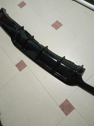 turbina: BMW 4 Zadnji difuzor branika – sportski dizajn, crni sjaj - — 4