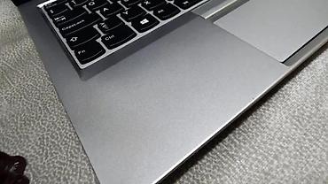 Lenovo: Odlican laptop Lenovo ThinkPad 13 lepo ocuvan, instaliran sa svim — 7