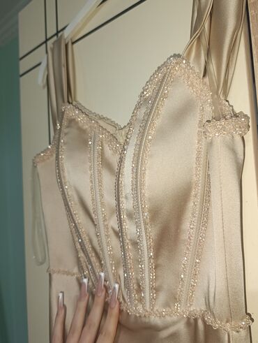 nişan üzükleri: Вечернее платье, Макси, M