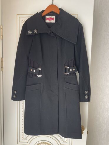 черное пальто купить: Пальто, Осень-весна, Полиэстер, По колено, S (EU 36)