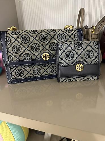 Tory Burch çanta və pulqabı dəsti - Model: Jacquard monoqram naxışlı