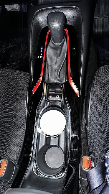 покрышки на 12: Toyota Corolla: 2022 г., 1.8 л, Гибрид, Седан — 10