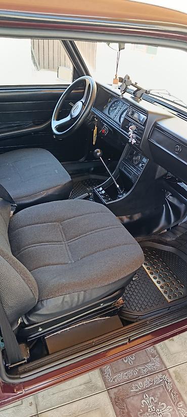 VAZ (LADA): VAZ 2107 sedan – klassik sovet dizaynı və sadə texniki quruluşu ilə — 7