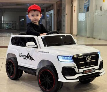 Yemək masaları, oturacaqları: Yeni Model Tayota Iand cruiser Lc300 8 yaşa qədər uşaqlar üçün