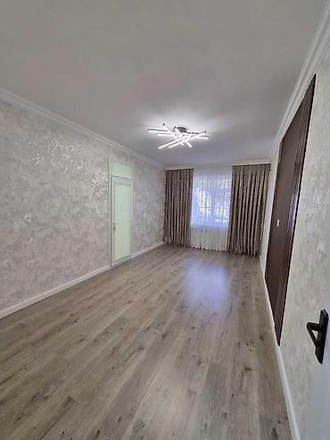 kohnə binalar: Bakı, 3 otaqlı, Köhnə tikili, m. 8 Noyabr, 72 kv. m — 3