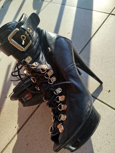 daihman obuca za zene: Ankle boots, 41