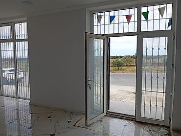 qala ramanı: İcarəyə obyekt – yol kənarı, vitrinli - Ünvan: “Mərkəzi küçə” (küçə — 8
