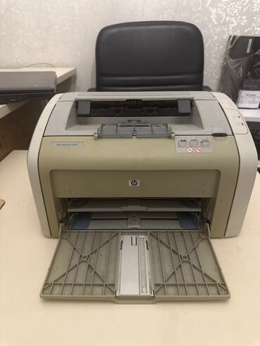 ikinci əl printerlər: HP laserjet 1020 Printer əla vəziyyətdədir hecbir problemi yoxdur