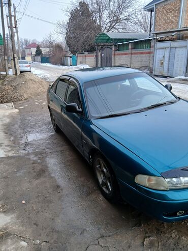 Mazda: Mazda 626: 1992 г., 2 л, Механика, Бензин, Хэтчбэк