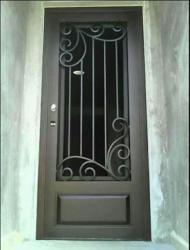 Giriş qapıları: Yeni Giriş qapısı Şəbəkə ilə, Pulsuz quraşdırma, Ünvandan götürmə, Pulsuz çatdırılma, Ödənişli çatdırılma — 8