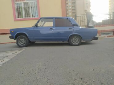 VAZ (LADA): VAZ (LADA) 2107: 1.6 l | 2004 il 257000 km Sedan