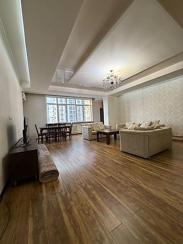 лебединовка айкол: 3 комнаты, 130 м², Элитка, 7 этаж — 1