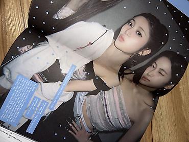 Kasete, CD i DVD: K‑pop set: magazini, albumi, stikeri i sitni merch Prodajem svoje — 46