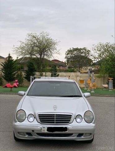 Mercedes-Benz: Mercedes-Benz 240: 2.4 l | 1999 il Sedan