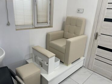 güzgülü salon: Новый, Кресло для педикюра