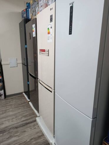 Холодильники: Холодильник LG, Новый, Двухкамерный, No frost, 60 * 200 *