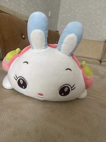 Balışlar, yastıqlar: Yumuşaq oyuncağ – “Rabbit” temalı peluş yastıq - Dizayn: Uzun — 1