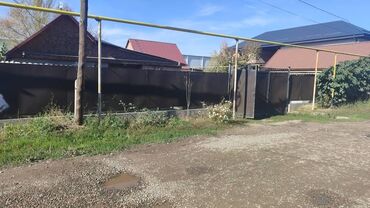 дом кочкор: Дом, 50 м², 3 комнаты, Собственник, Старый ремонт