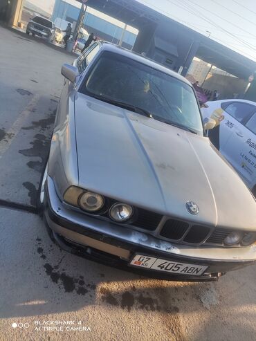 BMW: BMW 5 series: 1992 г., 2.5 л, Механика, Бензин, Седан