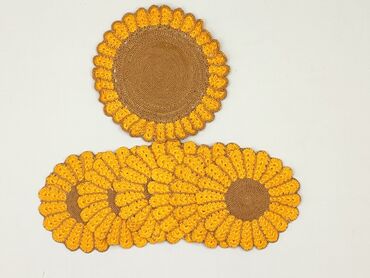 Серветка 18 x 18, колір - Жовтий, стан - Дуже гарний