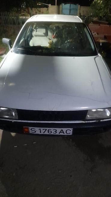 Audi: Audi 80: 1989 г., 1.8 л, Кол менен иштөөчү, Бензин, Седан — 4
