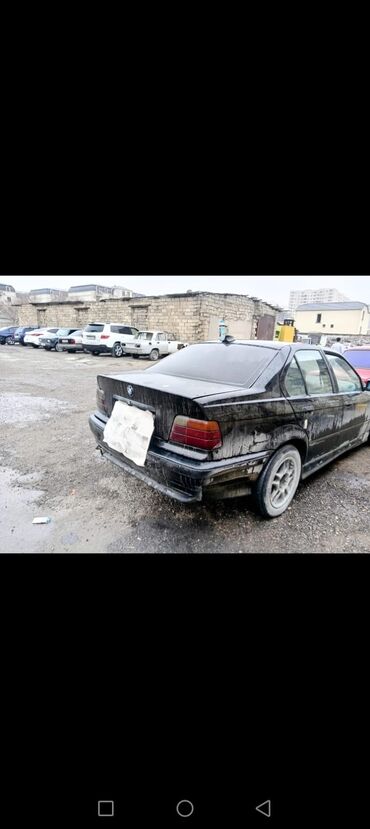 bmw e36 satilir: Diqqətlə oxu maşın satılmır sökülür ehtiyyat hissələri satılır