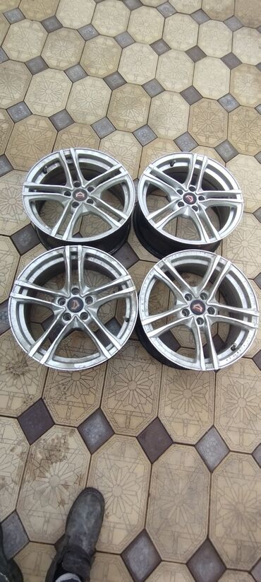 Диски: Alloy wheel Диски R 16 Wheel set, отверстий - 5, Новый