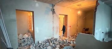 Демонтажные работы: Снос стен, Разбор полов, Снятие потолков | Гипсокартонная стена, Снос перегородки, Снятие старой штукатурки | Зачистка от старых обоев, Сбивка старой штукатурки, Снятие извести | Демонтаж ламината, Демонтаж паркета, Демонтаж линолеума | Крыша из шифера, Металлочерепичная кровля, Мягкая кровля Больше 6 лет опыта — 9