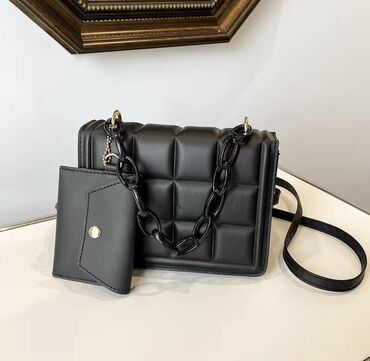 черная сумка женская: Женская сумка
 Отличного качества 
Новая