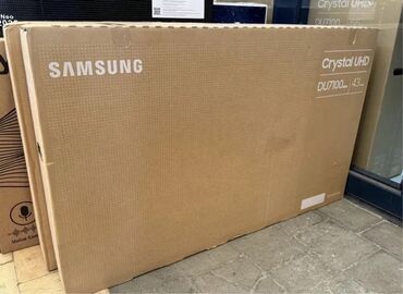 Televizorlar: Yeni Televizor Samsung 43" 4K (3840x2160), Ünvandan götürmə
