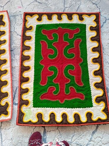 Комплектующие для юрт: Шырдаки. ковёр вышетый в ручную натуральный кошма и круглый стол на — 5