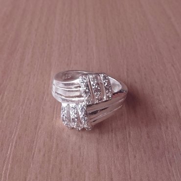 bakarni prsten: Nakit - prsten. Prsten, posrebren sa cirkonima. Veličina 6, 51, 11