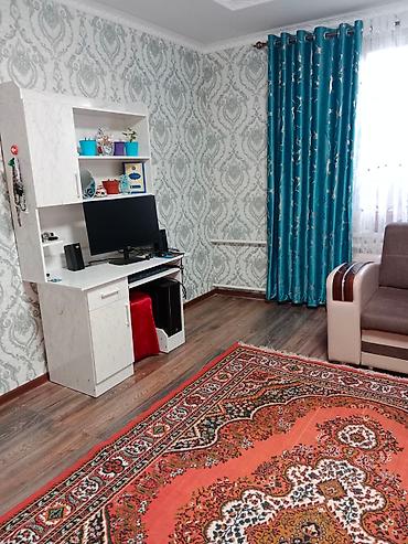 Продажа коттеджей и домов: 6 комнат жер уй сатылат. Короо тосулган чон зал, спальный, детский — 3